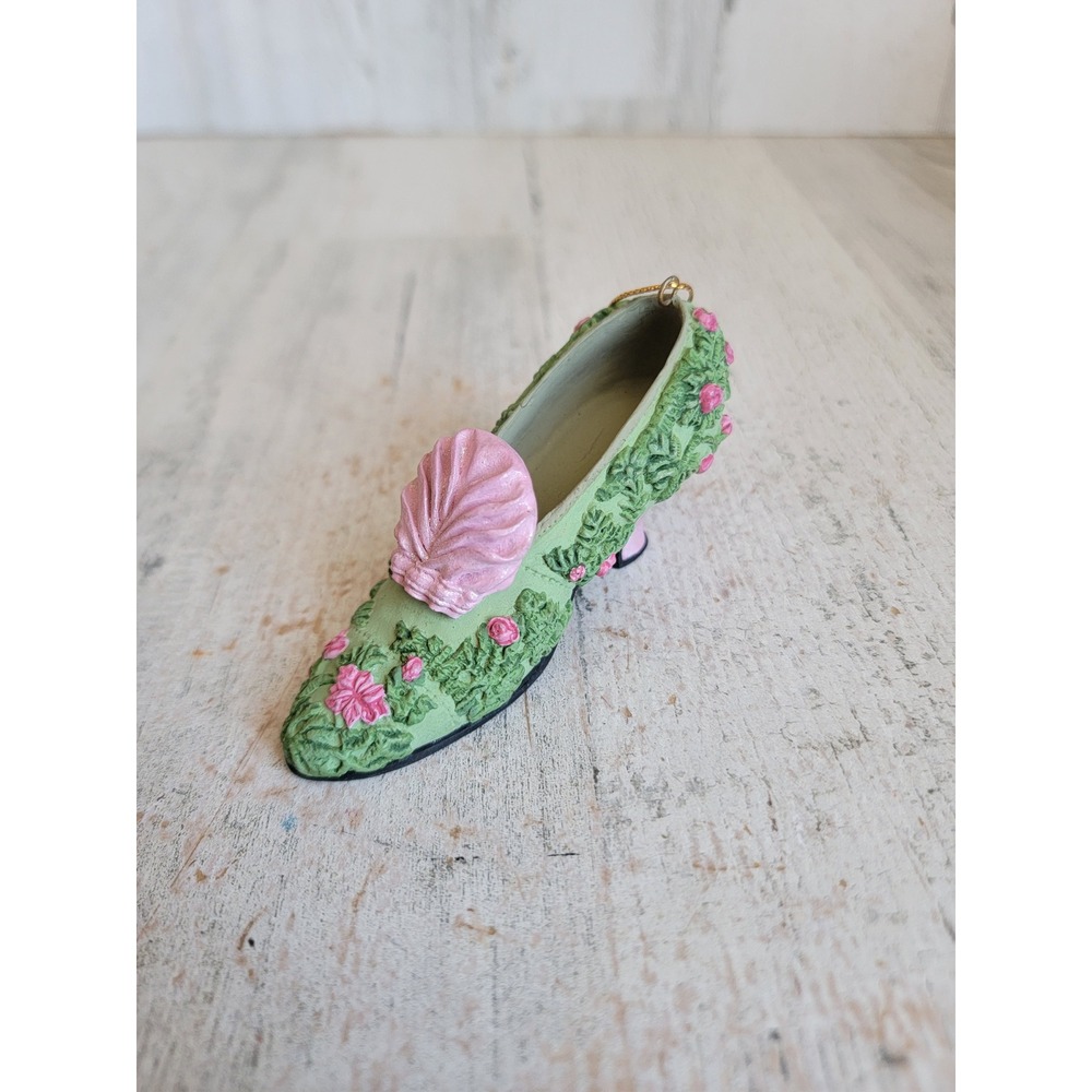 MMA shoe metropolitan seashell green shoe unique ornament Xmas home